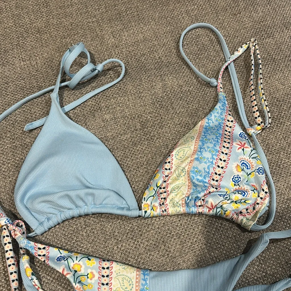 MOVING SALE Blue Multiprint Bikini - Image 4