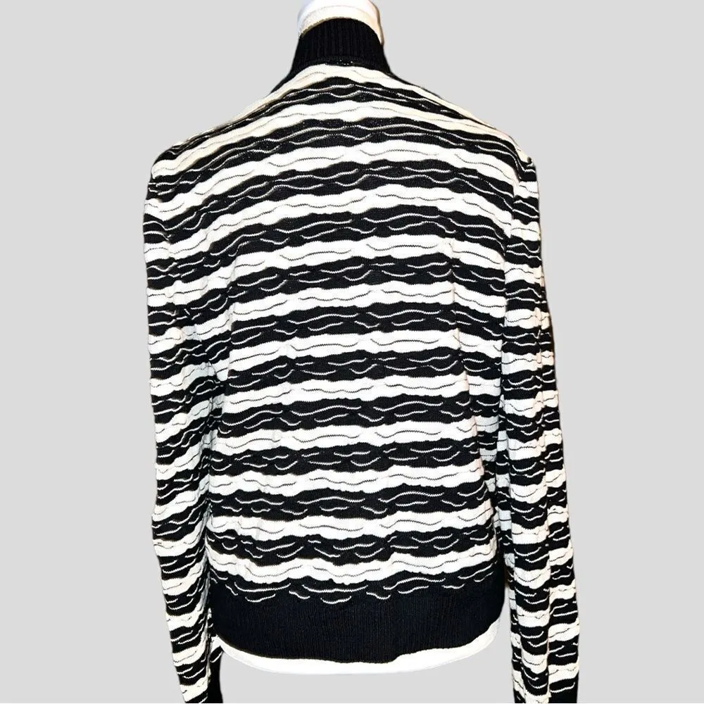 St. John Sport cute black and white zip front jacket! Black - Image 6