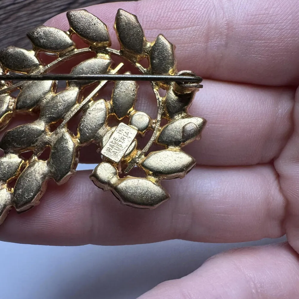 Made In Austria Brown & Clear Rhinestone Spray Gold Tone Brooch Pin Vintage - Image 9