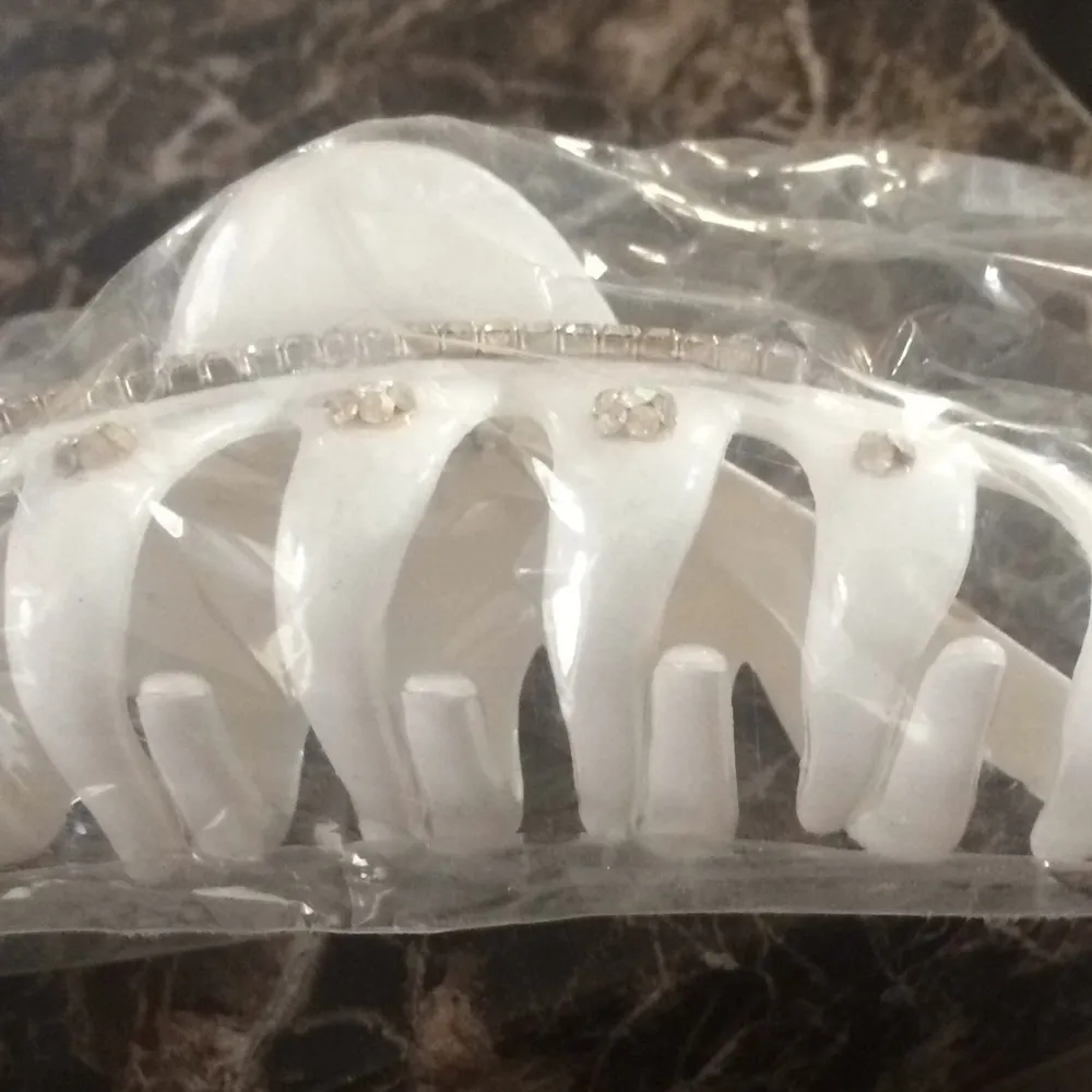 FINAL MARKDOWN Brand new jaw clip - Image 2