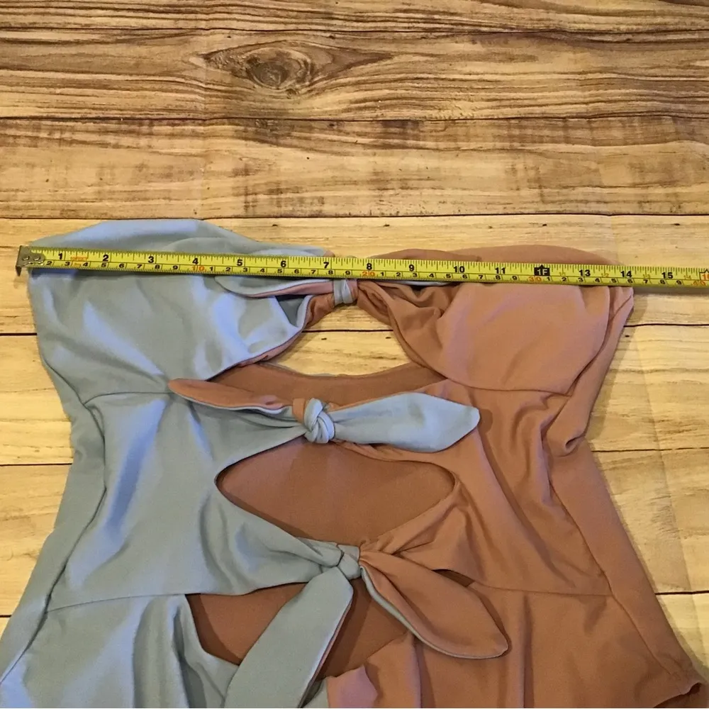 Gossip fashionable womans bathing suit size large - Image 3