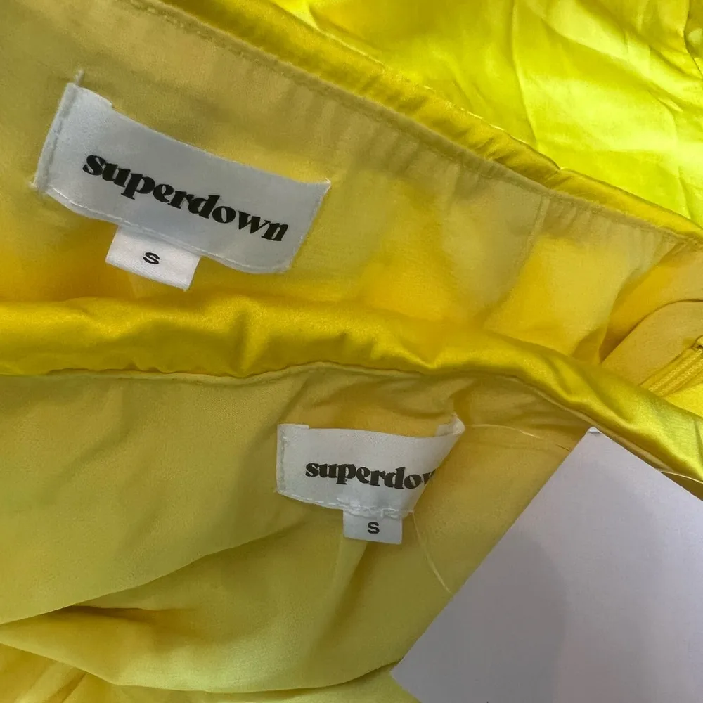 SUPERDOWN Kristy Ruched Skirt Set in Yellow - Image 4