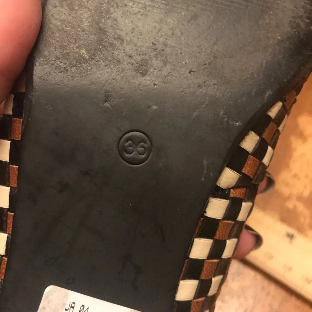 CORELLO BROWN, CREAM & BLACK WOVEN LEATHER PEEP - Image 11