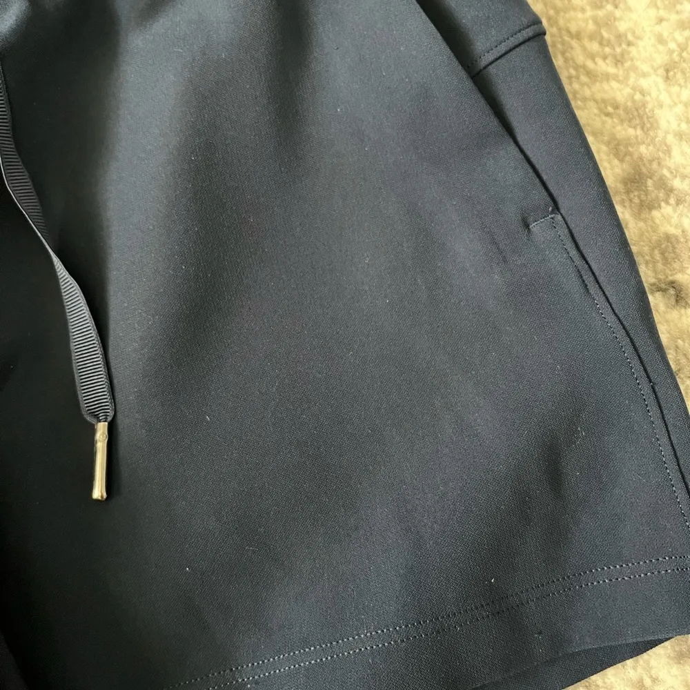 Lululemon On The Fly Short *Woven *2.5" True Navy - Image 9