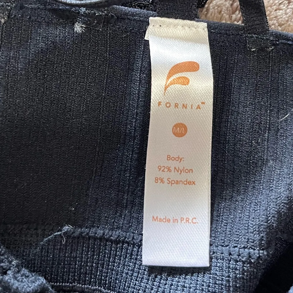 FORNIA Ribbed Padded Lace Trim Strappy Back Crop Tank Top Bralette Sz M/L EUC Black Size M - Image 3