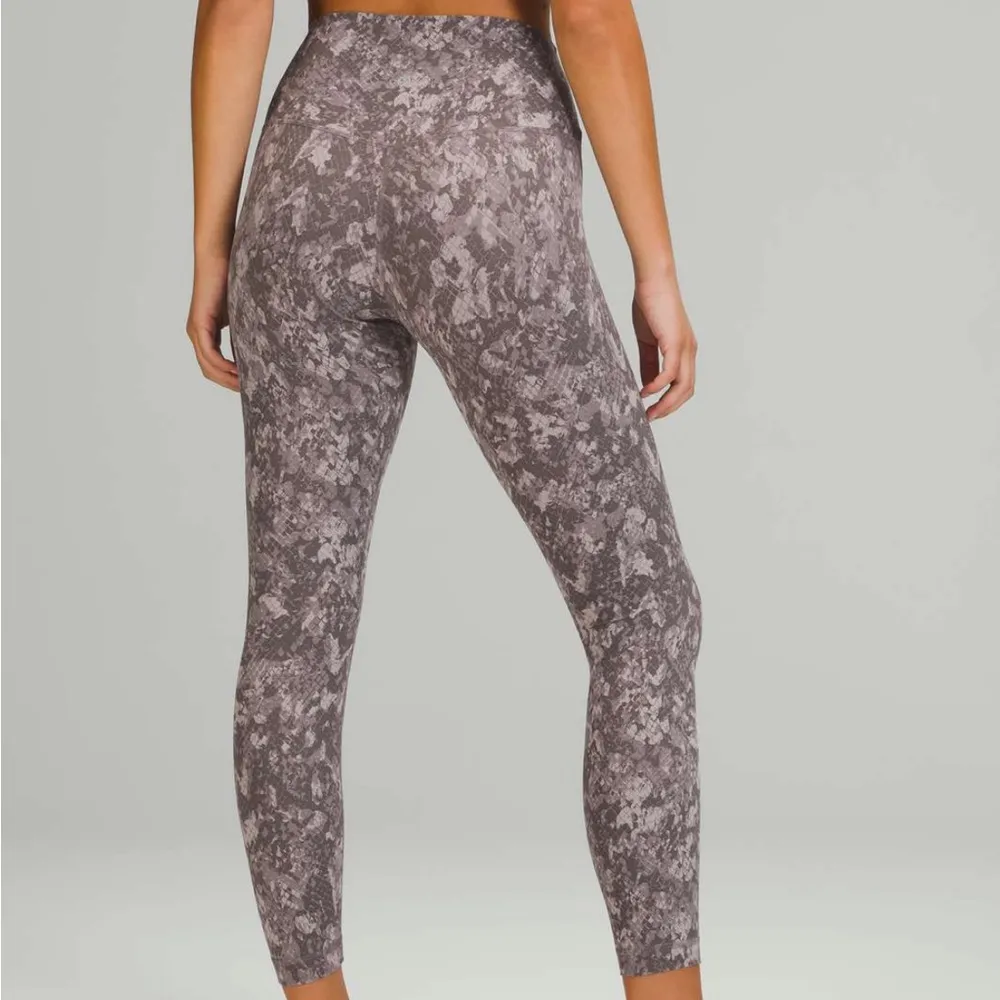 Lululemon Align High-Rise Pant 25" - Image 2
