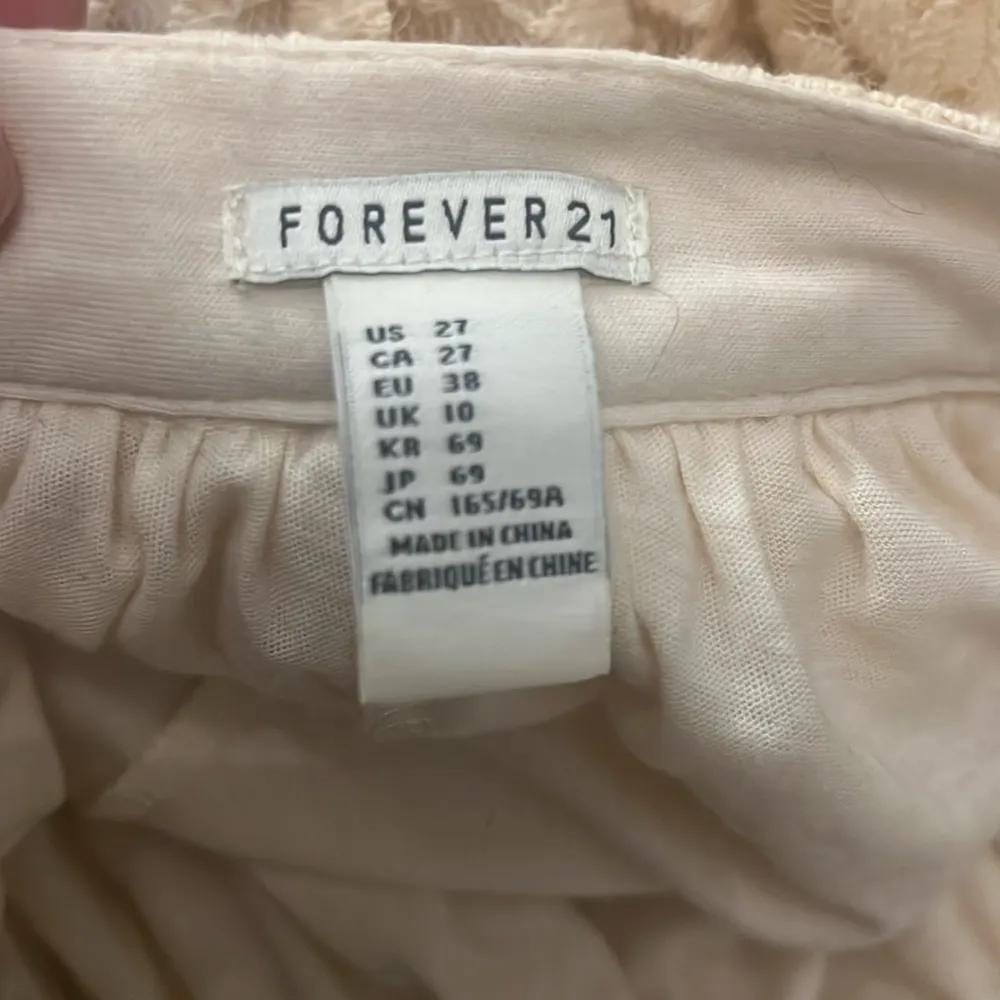 Forever 21 White Ivory Floral Lace mini Skirt - Image 3