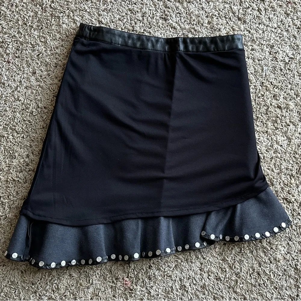 Zara Faux Women's Black Faux Leather Asymmetrical Skirt Size XS - Image 8
