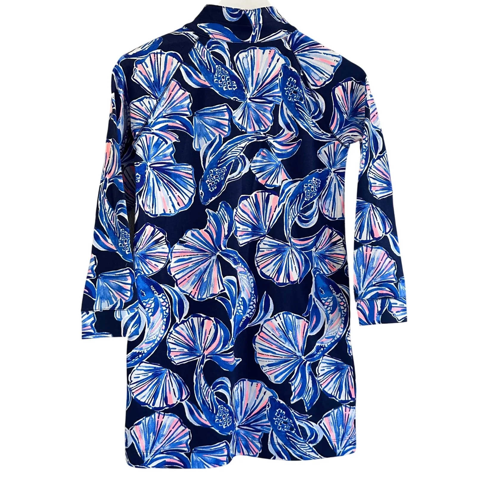 Lilly Pulitzer UPF50 Skipper Popover Dress Small Bright Navy in Reel Life‎ Print - Image 2