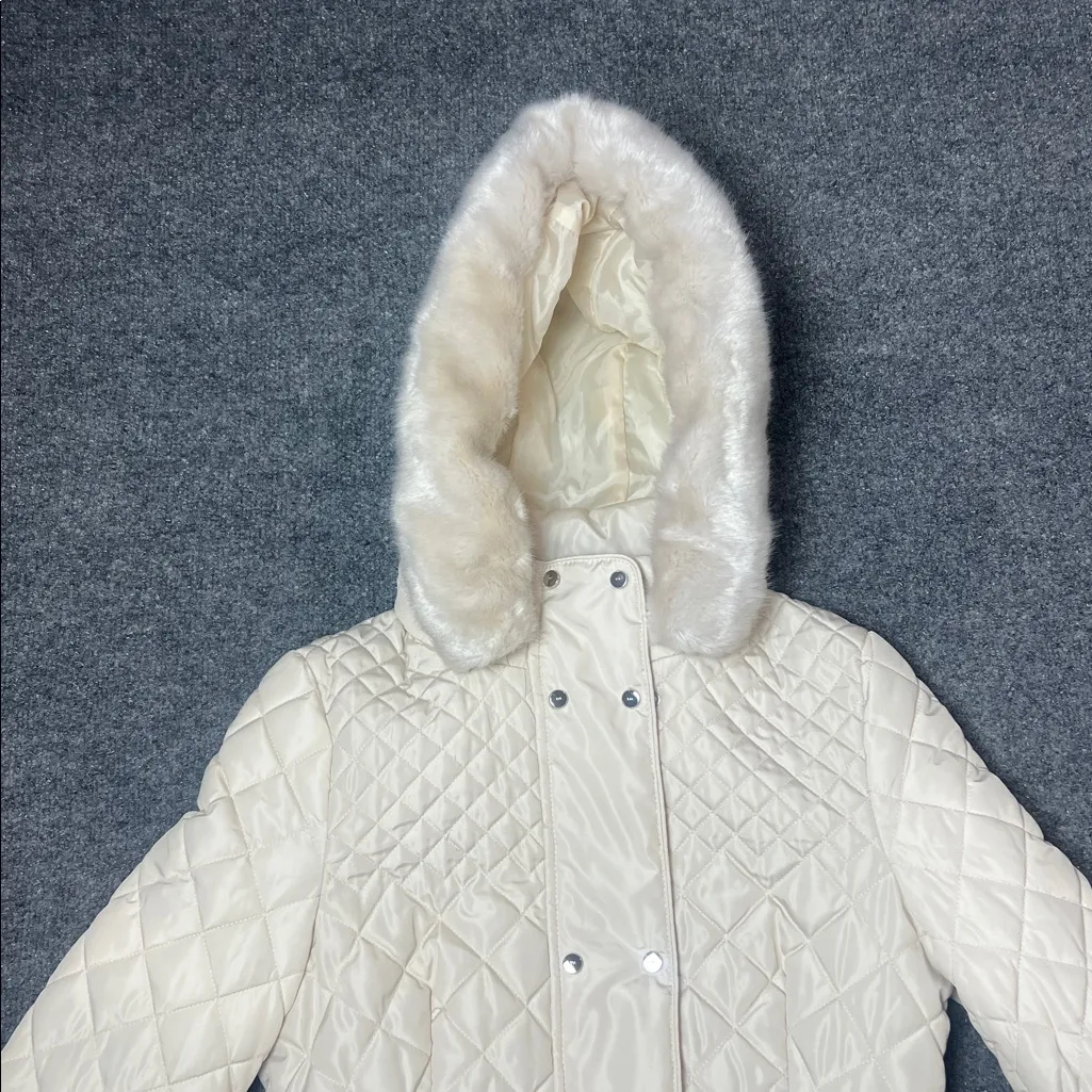 Karen Millen Women's Quilted Cream/ Pearl White Coat with Hood Size 2 - Image 4