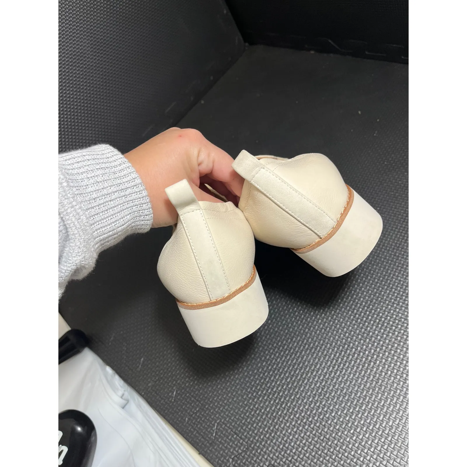 Vionic Charm Cynthia Lug Sole Slip Cream Loafers Leather Shoes Womens Size 7.5 - Image 6