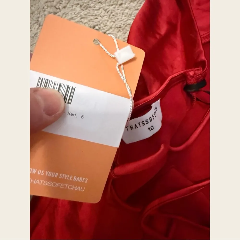 That's so fetch Dress, NWT! Red Size 6 - Image 4