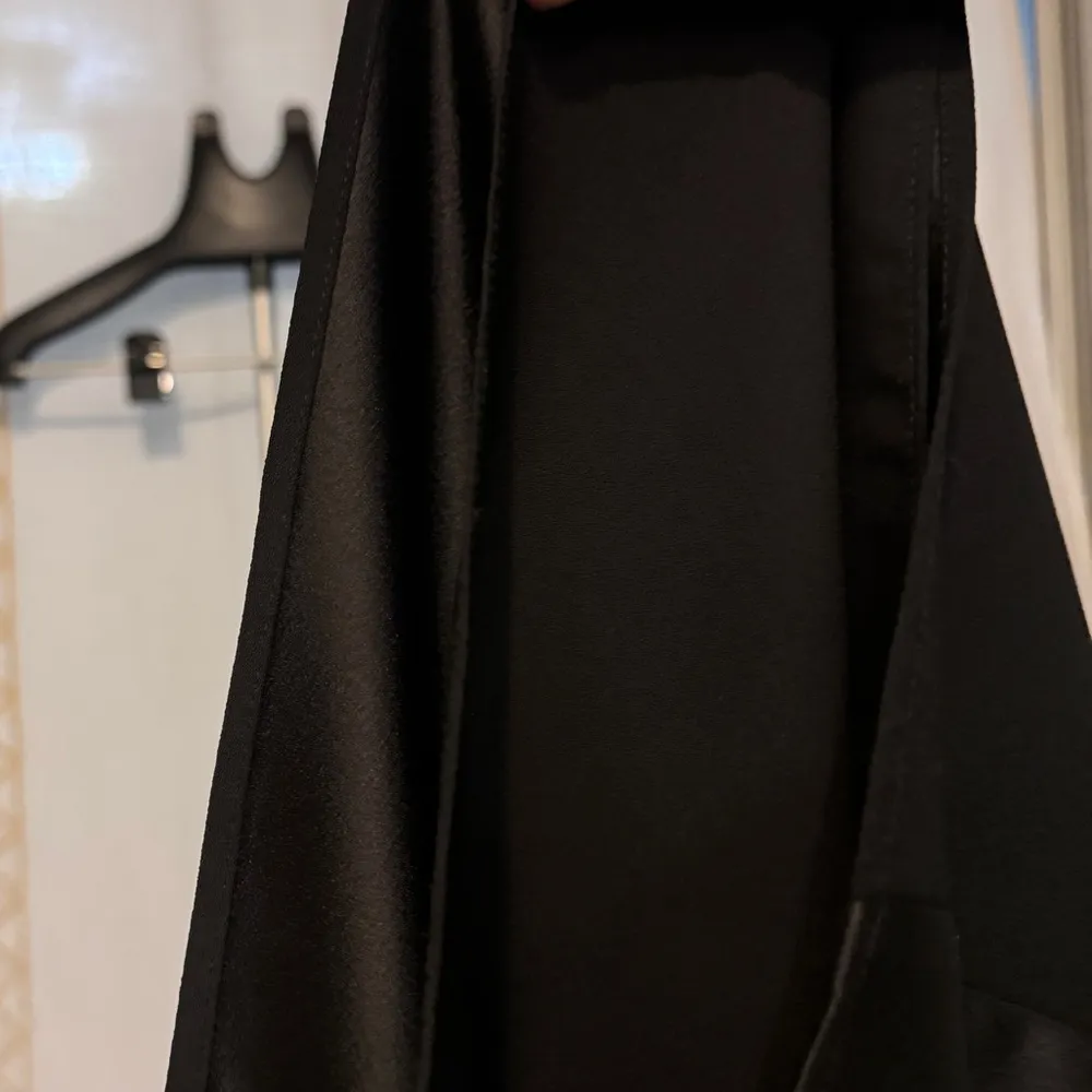 White House Black Market Hilo Blocked Shell size 6 w/shiny buttons on back - Image 11