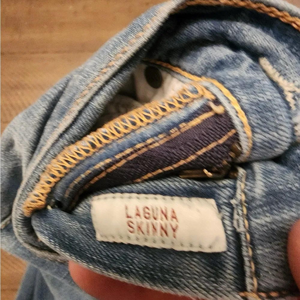 Hollister Jeans Juniors 7R Laguna Skinny Distressed Low Rise 28x33 - Image 4