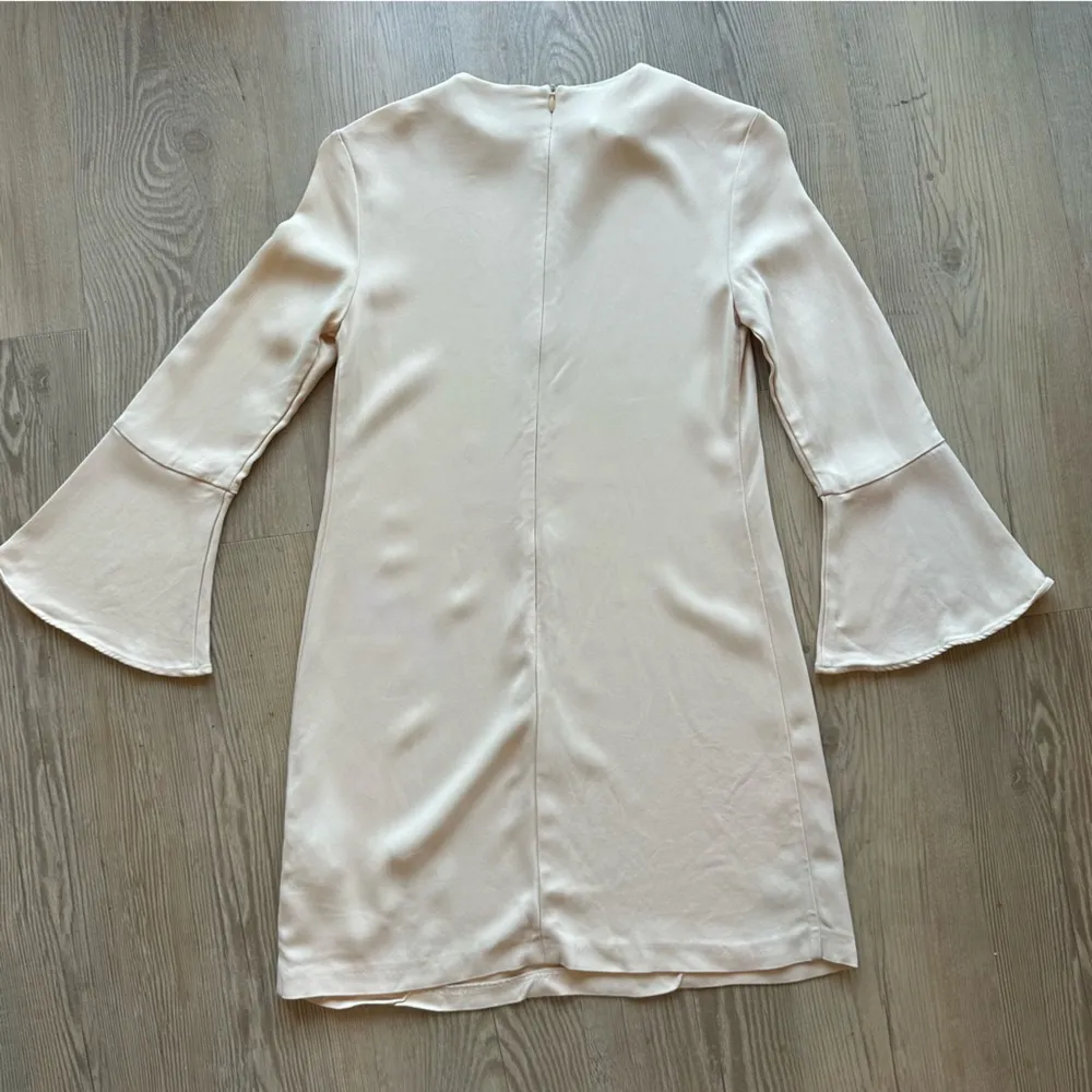 Zara Bell Sleeve cream shift dress size xs pale pink mini dress women’s - Image 8