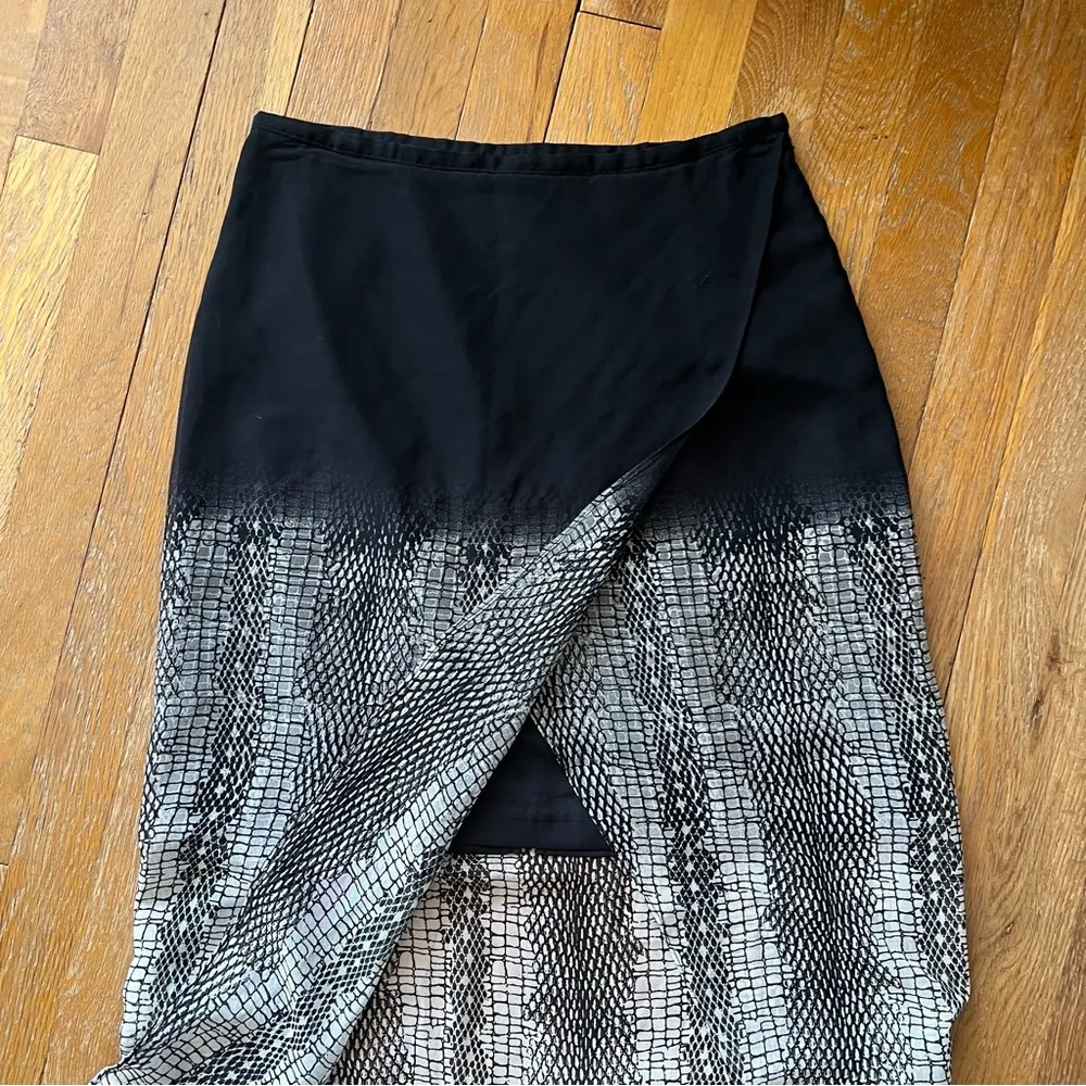 Silence +noise womens skirt size 4 - Image 3