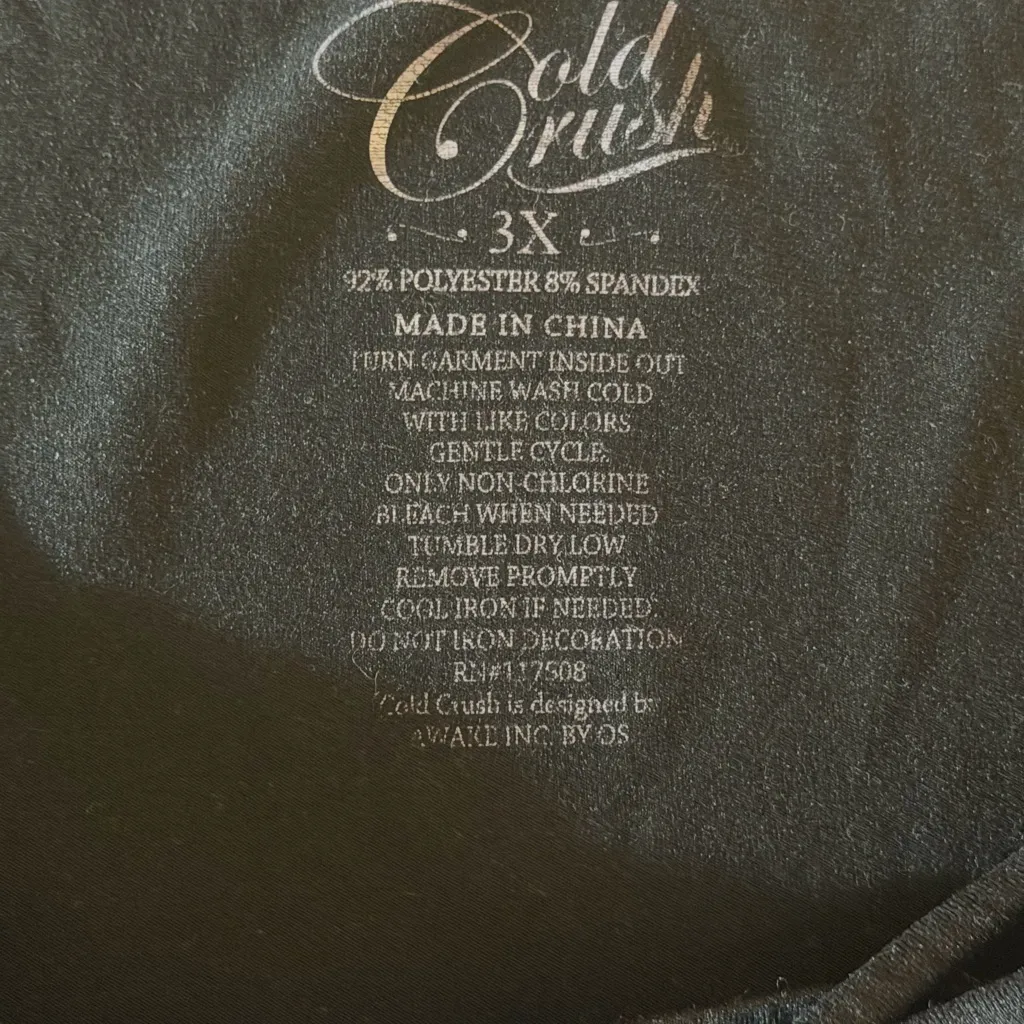 Cold Crush 3X Black Graphic Tee Curvy Hips & Red Lips Crisscross Front Tie Hem - Image 4