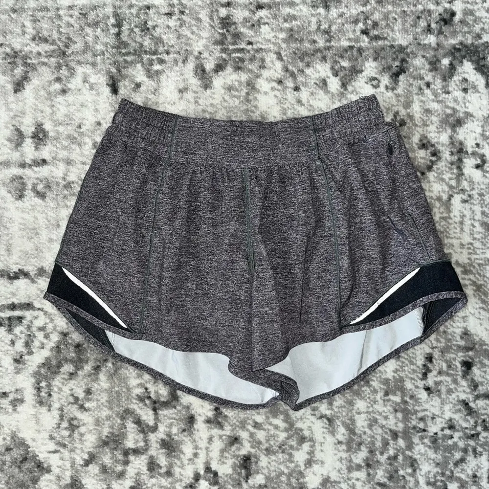 Lululemon Hotty Hot Short II *Long 4" - Image 2