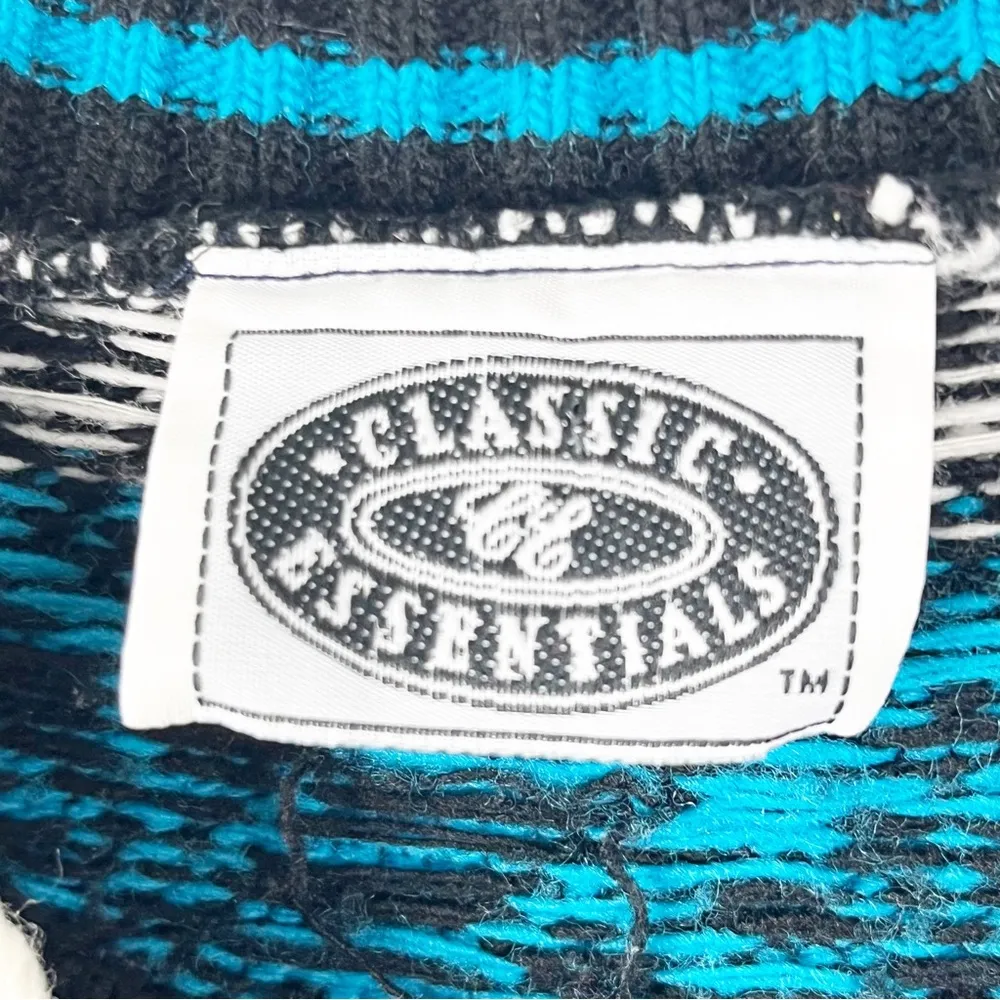 CLASSIC ESSENTIALS Vintage Long Sleeves Fair Isle Snowflake Crewneck Sweater Size M - Image 3