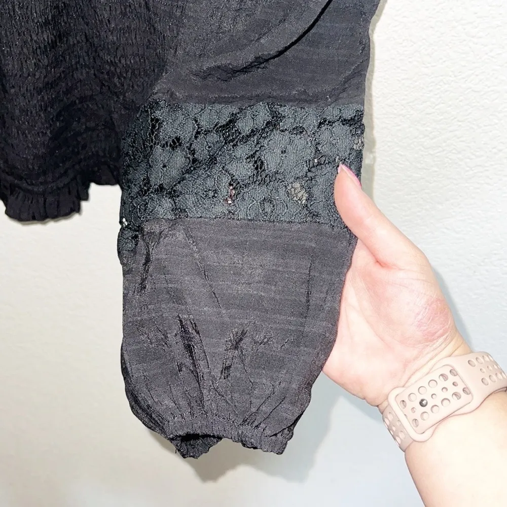 Promesa Black Lace Long Sleeve Smocked Blouse - Image 3