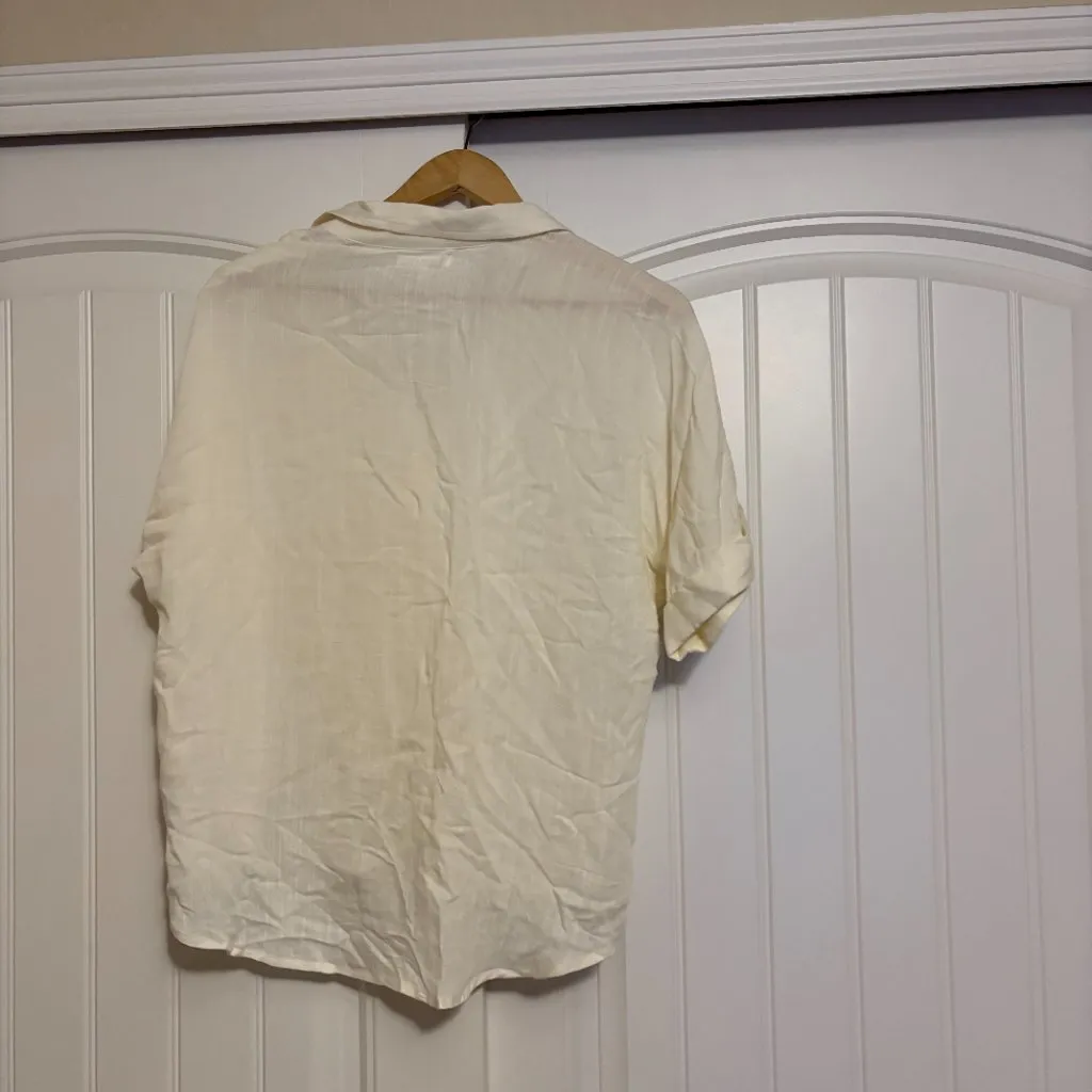 Maurice's  Button Down Shirt Medium Cream Off White Short Sleeve Rayon Nylon - Image 3
