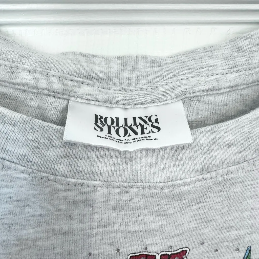 Cotton On Rolling Stones Bedazzled Crop Chop Tee T-Shirt MEDIUM - Image 3