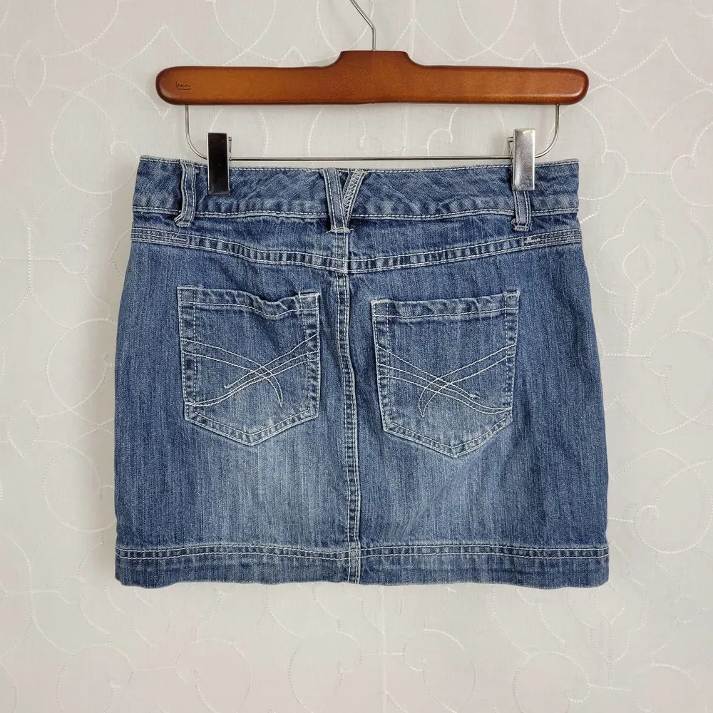 Smart Set Womens Skirt Sz 1 Blue 5 Pockets Design Button/Zip Closure Denim Jean - Image 2