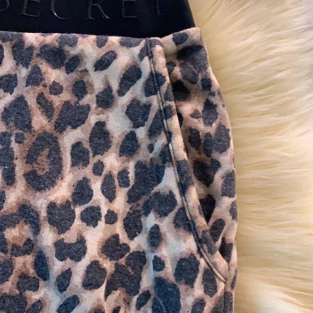 Victoria’s Secret Fleece Joggers - Image 4