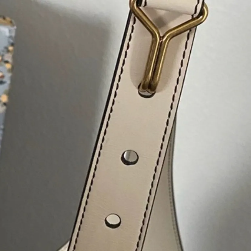 Tory Burch Last one 🔥Authentic  CALF leather drawstrings bucket bag - Image 15