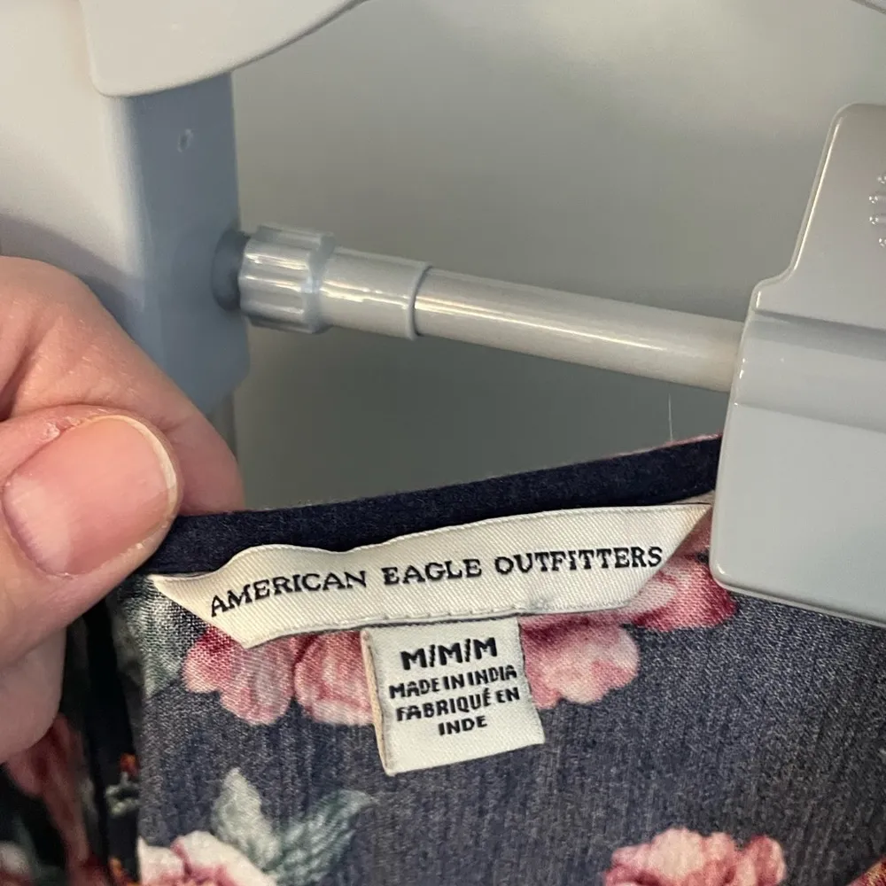 American Eagle ‎ 🦅 FLORAL 🌺 ROMPER size medium - Image 7