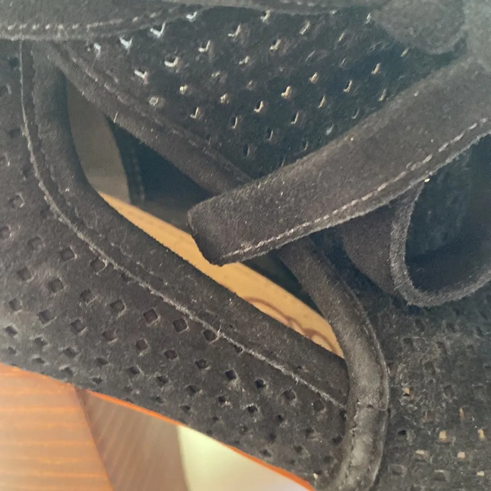 Sam Edelman Ellery Block Heel Suede Sandal Heels Shoes Perforated Leather Bootie - Image 10