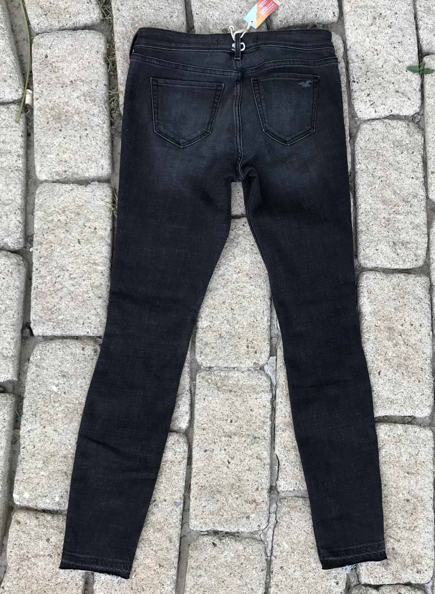NWT  dark skinny jeans - Image 2