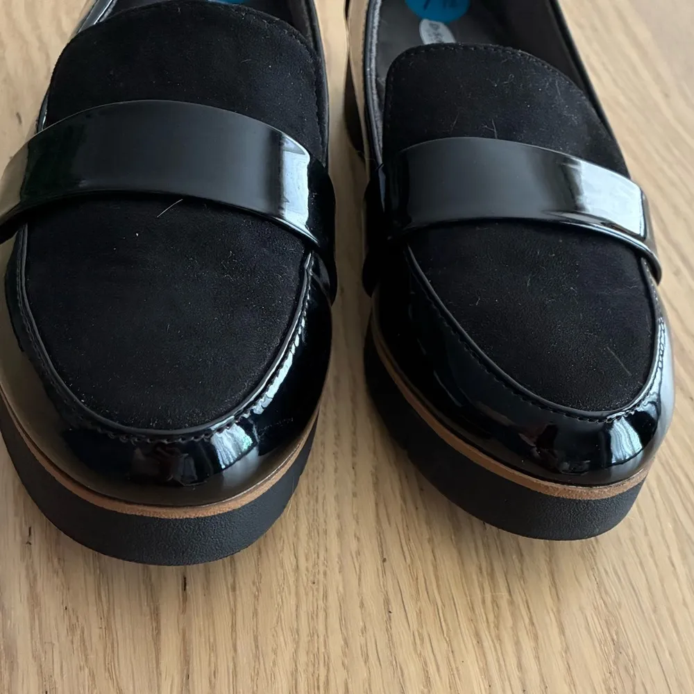 Dr Scholl's Womens Black Patent/Faux Suede Microfiber Loafer Flats Shoes 7.5 - Image 4