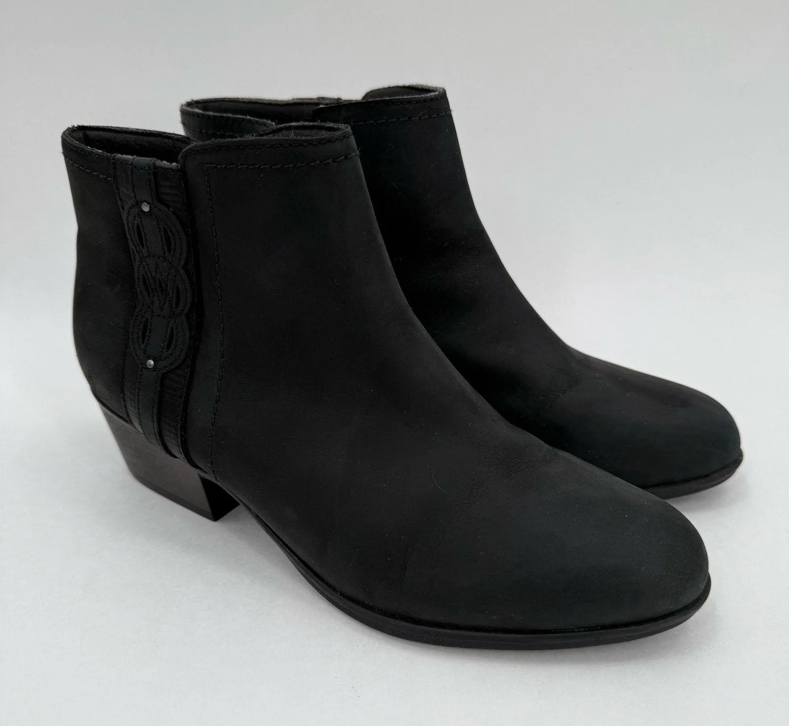 Clarks Adreena Lilac Ankle Boots SZ 7.5 Black Nubuck Booties Block Heel Leather - Image 2