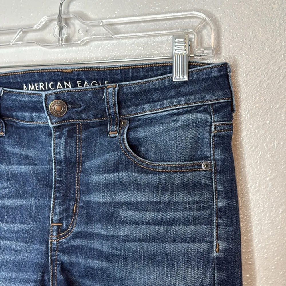 AMERICAN EAGLE Women's Next Level Stretch High Rise Shortie Size 10 - Image 3