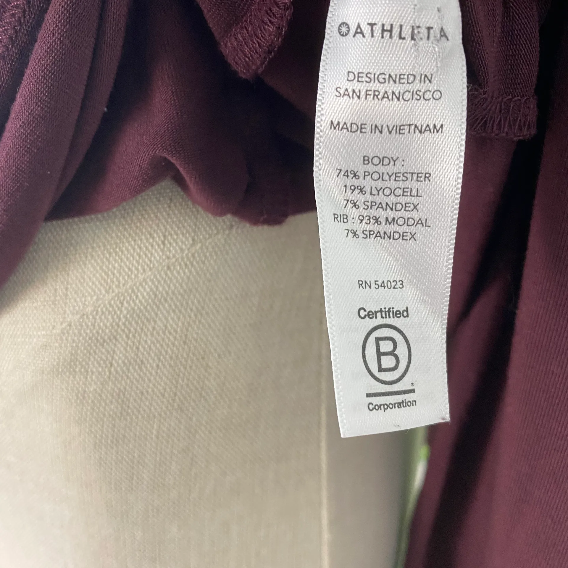 Essence Groove Top - Image 4