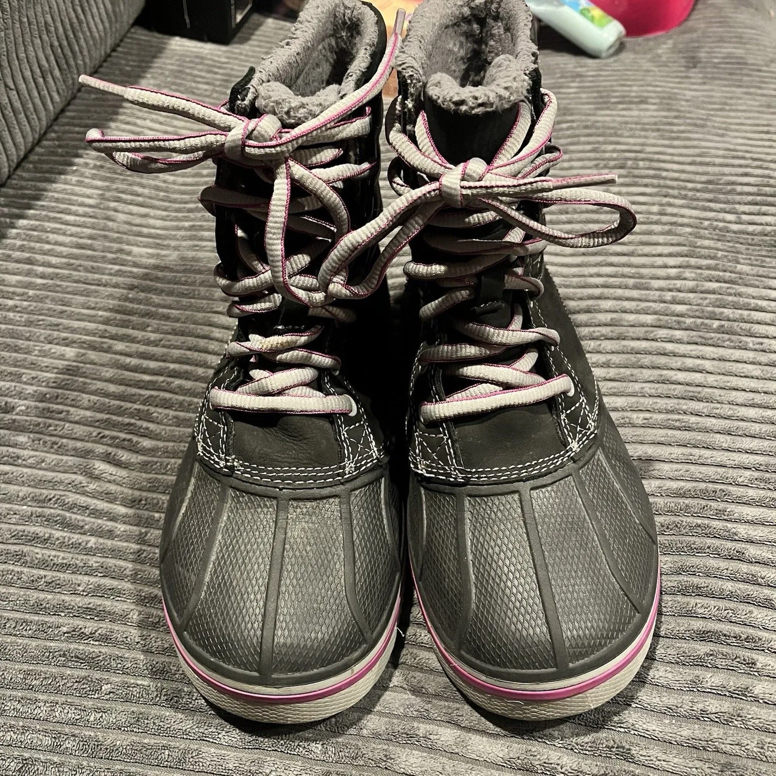 Crocs Womens 7 US AllCast Waterproof Duck Boot Snow Weather Black Purple Gray - Image 9