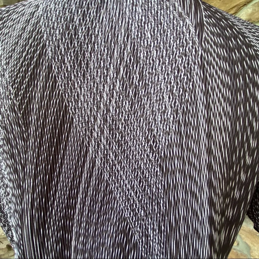 Kasper Pleated Top Black - Image 6