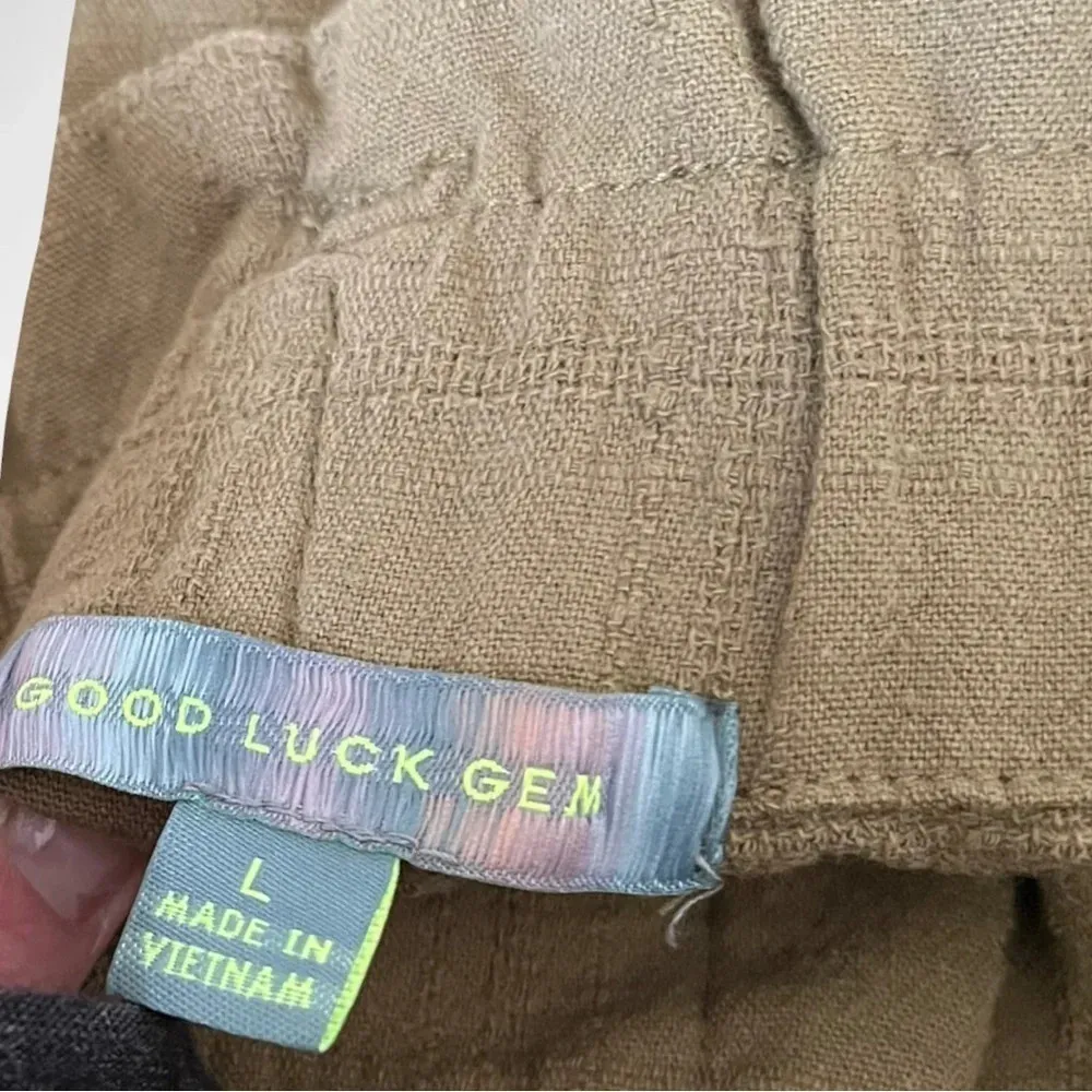 GOOD LUCK GEM Women's High Waist Paper Bag Khaki Green Shorts Large | NWT - Image 4