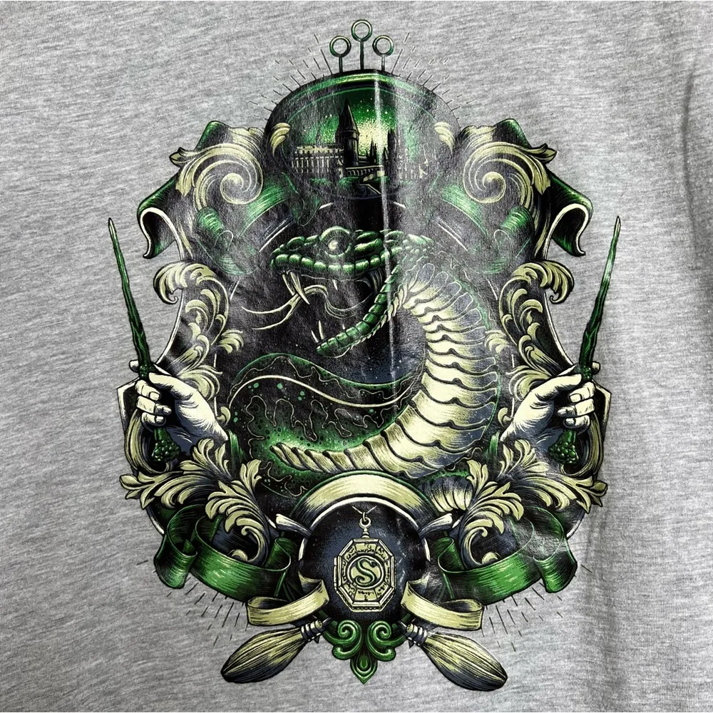Harry Potter House of Slytherin Short Sleeve Gray T Shirt Size Medium - Image 2