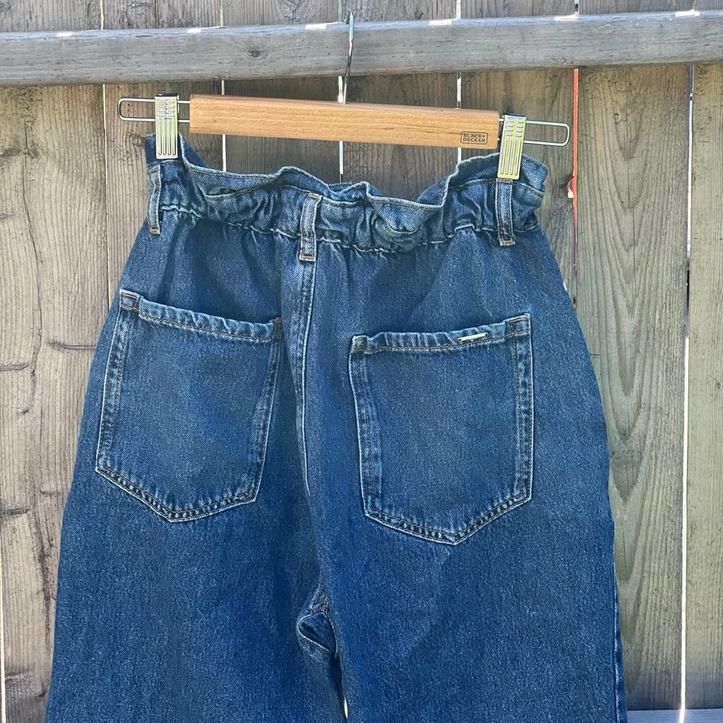 Zara Paperbag  jeans in a mid-blue wash high Rise - Image 15