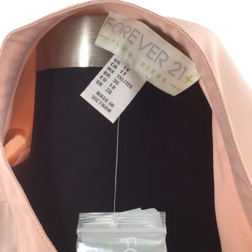 Forever 21 Plus Size Pink Long Sleeve Blouse - Image 12