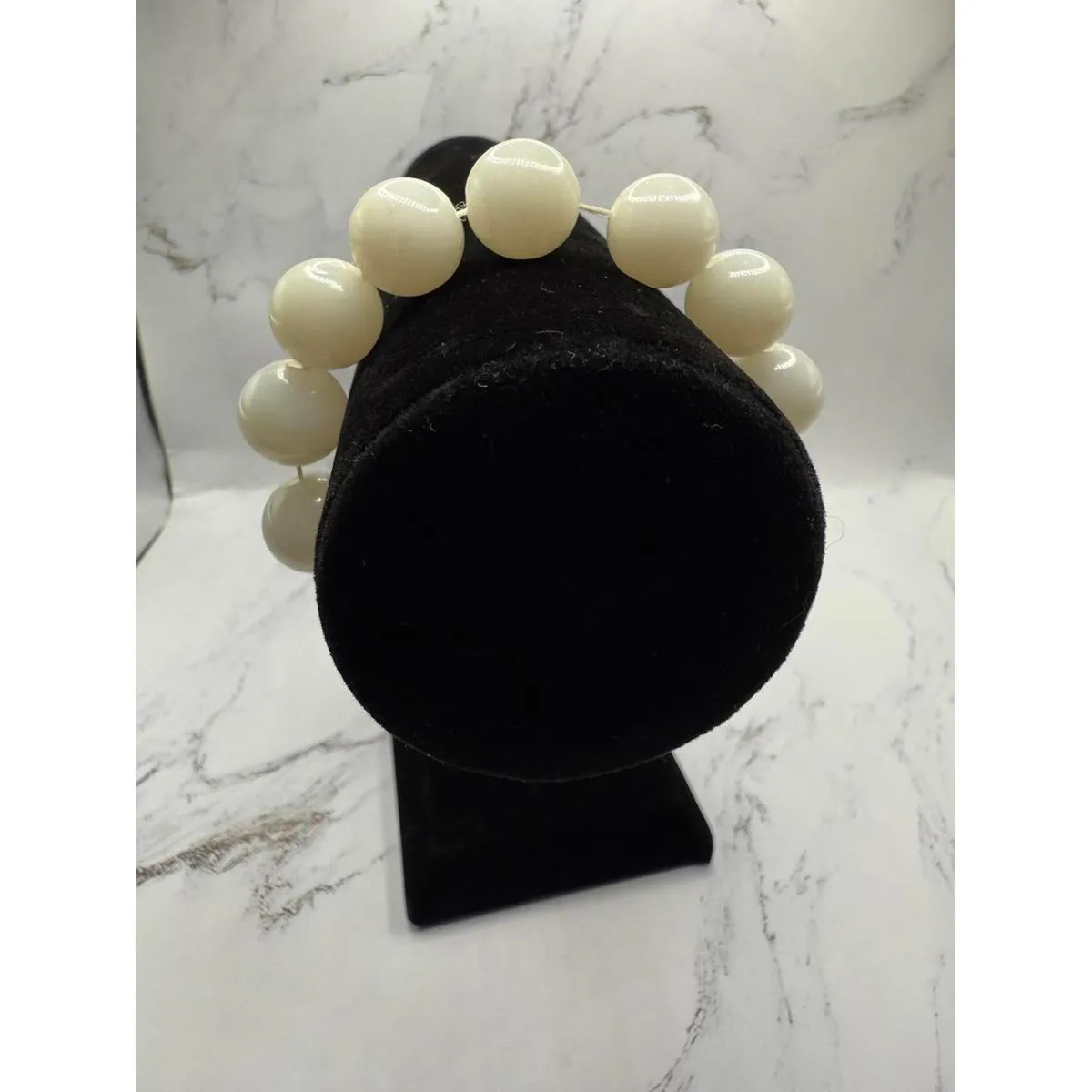 Chunky Vintage 6” Ivory Bead Bracelet White - Image 2