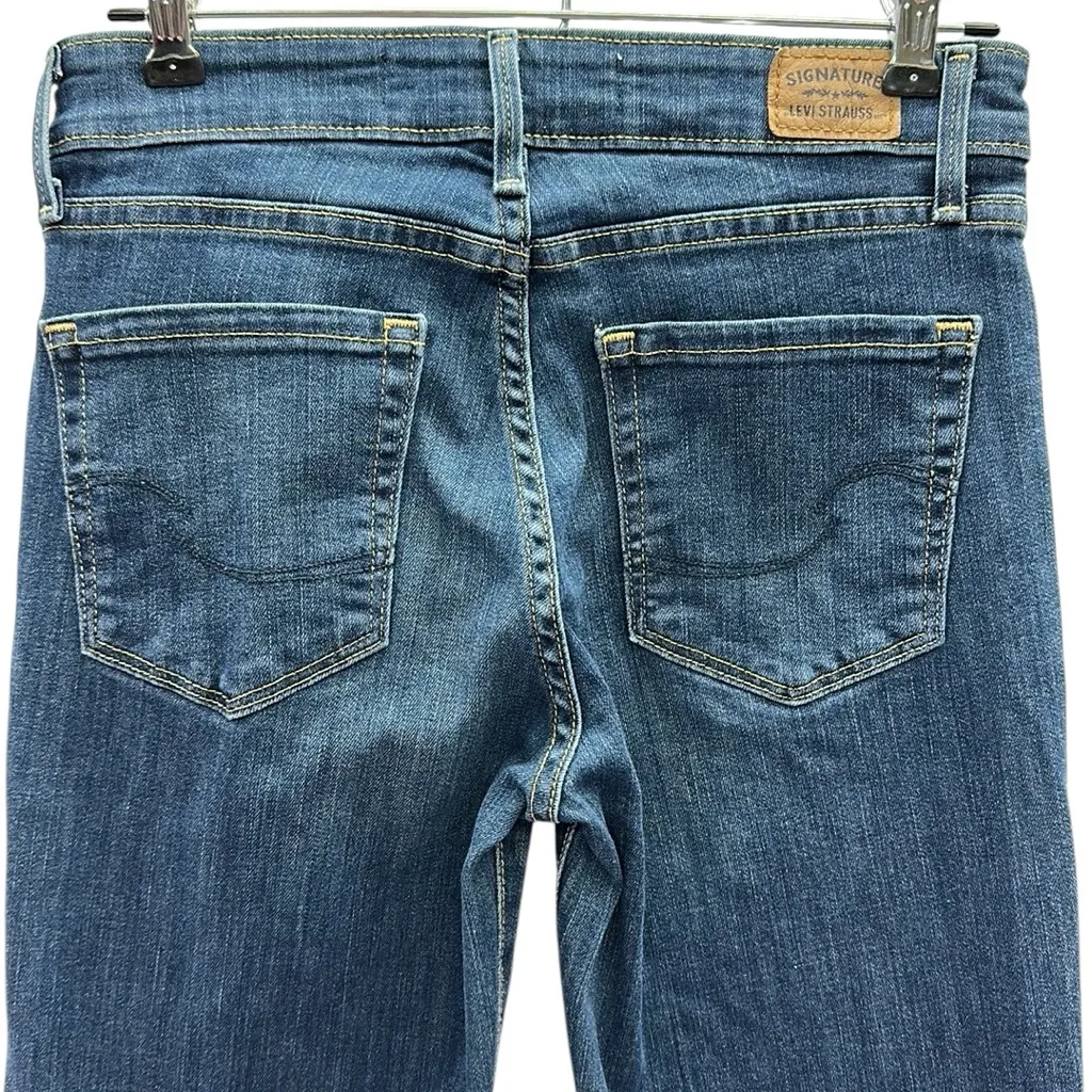 Levis Mid Rise Slim Stretch Denim Medium Wash Blue Jeans Womens 26 x 30 - Image 5