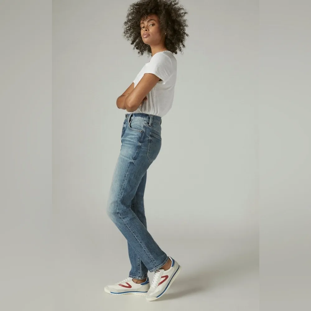 NWOT Lucky Brand Women’s High Rise Drew Mom Ankle Denim Jeans Size 26 x 28 - Image 2