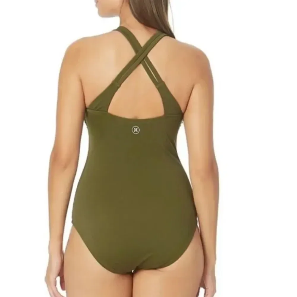 Hurley One Piece Swimsuit in Amazon Jungle Green size medium - Image 3