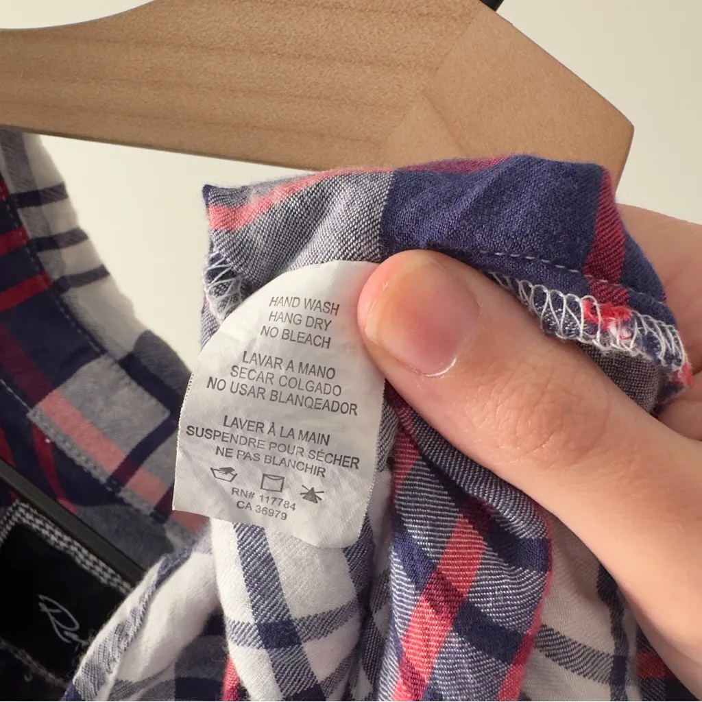 Rails Plaid Button Down Top Casual Front Pocket Collared Cap Sleeve collar - Image 7