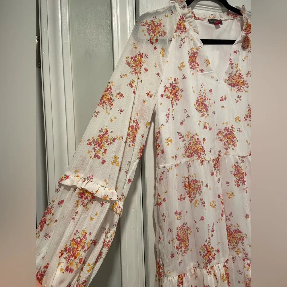 NWT Vince Camuto Size S White Floral Ruffle Flowy Long Sleeve Sheer Mini Dress - Image 3
