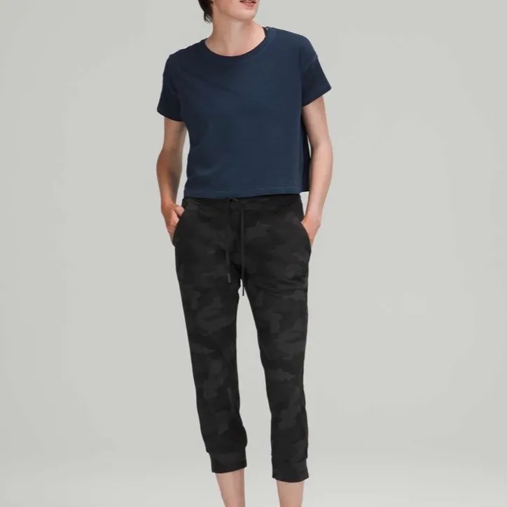 Lululemon Ready to Rulu Jogger Pant Crop Heritage 365 Camo Deep Coal Size 4 - Image 3