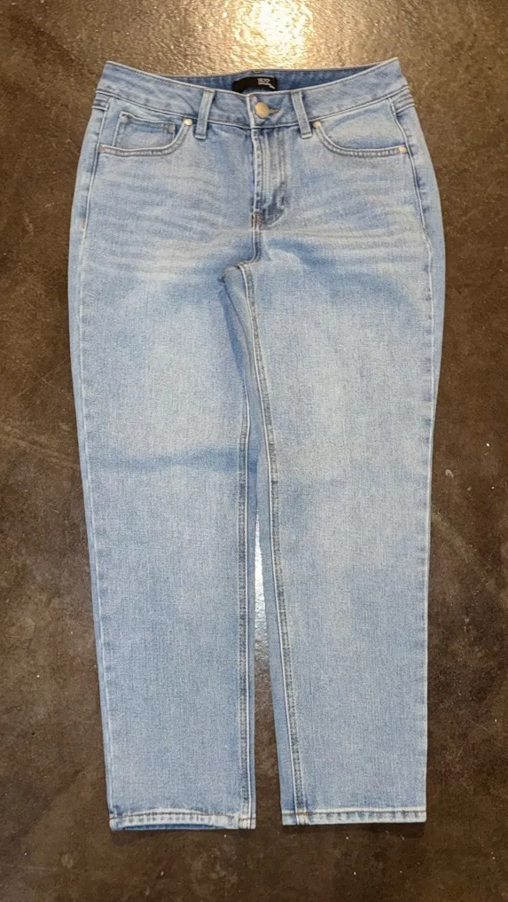 1822 Denim High-Rise Straight Leg Jeans - Size 6 - Light Wash - Image 1